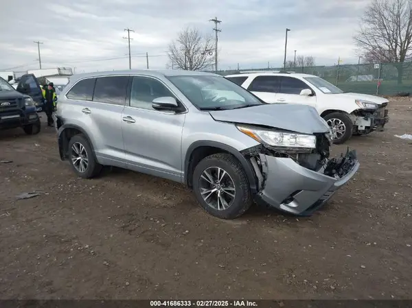 5TDBZRFH4JS492448 2018 TOYOTA HIGHLANDER - Image 1