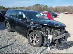 5TDBZRFH4JS833184 2018 TOYOTA HIGHLANDER