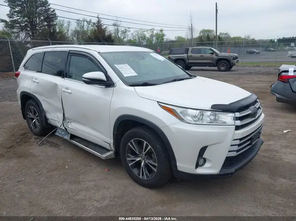 5TDBZRFH4JS834013 2018 TOYOTA HIGHLANDER - Image 1