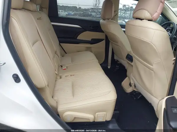 5TDBZRFH4JS834013 2018 TOYOTA HIGHLANDER - Image 8