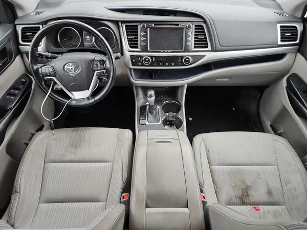 5TDBZRFH4JS836540 2018 TOYOTA HIGHLANDER - Image 8