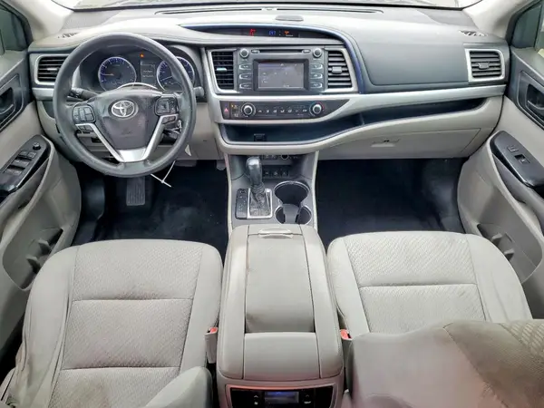 5TDBZRFH4JS844508 2018 TOYOTA HIGHLANDER - Image 8