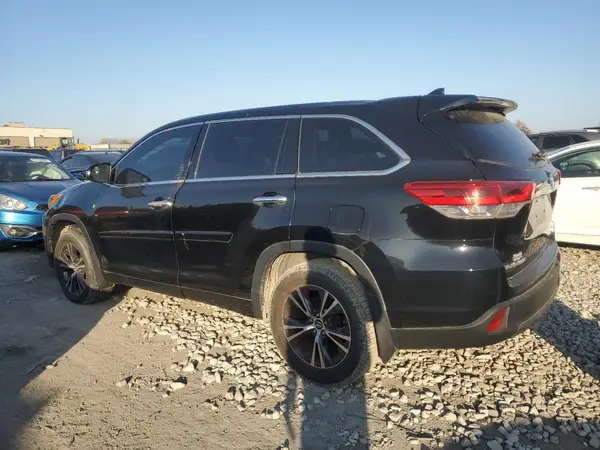 5TDBZRFH4JS846047 2018 TOYOTA HIGHLANDER - Image 2