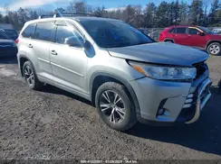 5TDBZRFH4JS884880 2018 TOYOTA HIGHLANDER