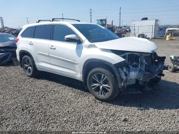 5TDBZRFH4JS907963 2018 TOYOTA HIGHLANDER - Image 1