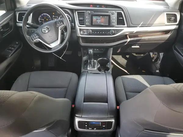 5TDBZRFH4KS703228 2019 TOYOTA HIGHLANDER - Image 8