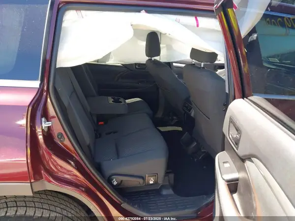 5TDBZRFH4KS709661 2019 TOYOTA HIGHLANDER - Image 8