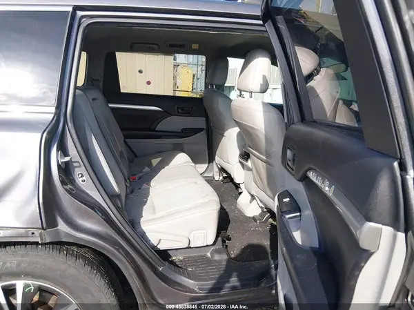 5TDBZRFH4KS716030 2019 TOYOTA HIGHLANDER - Image 8