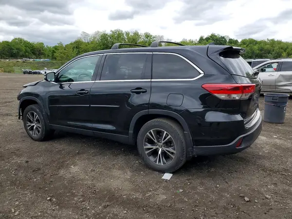 5TDBZRFH4KS917829 2019 TOYOTA HIGHLANDER - Image 2