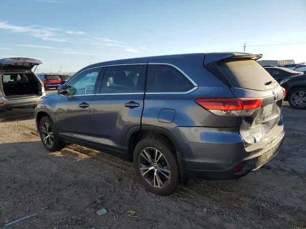 5TDBZRFH4KS924408 2019 TOYOTA HIGHLANDER - Image 2