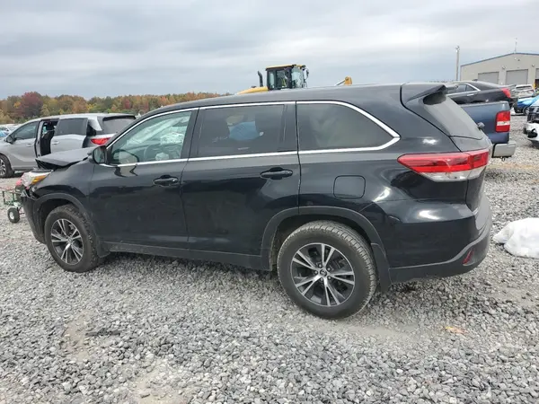 5TDBZRFH4KS937062 2019 TOYOTA HIGHLANDER - Image 2