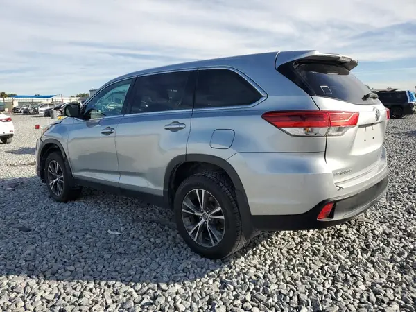 5TDBZRFH4KS937868 2019 TOYOTA HIGHLANDER - Image 2