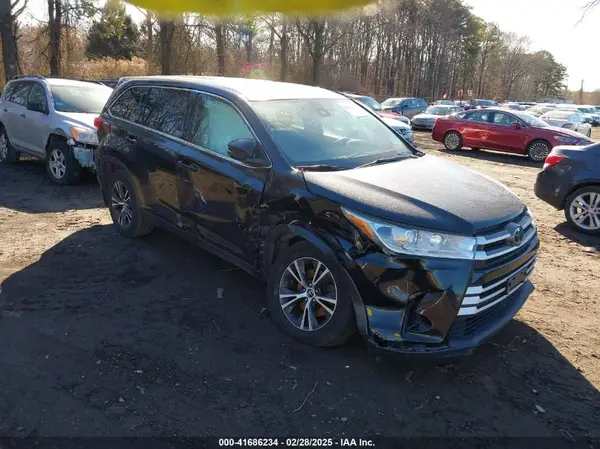5TDBZRFH4KS951186 2019 TOYOTA HIGHLANDER - Image 1