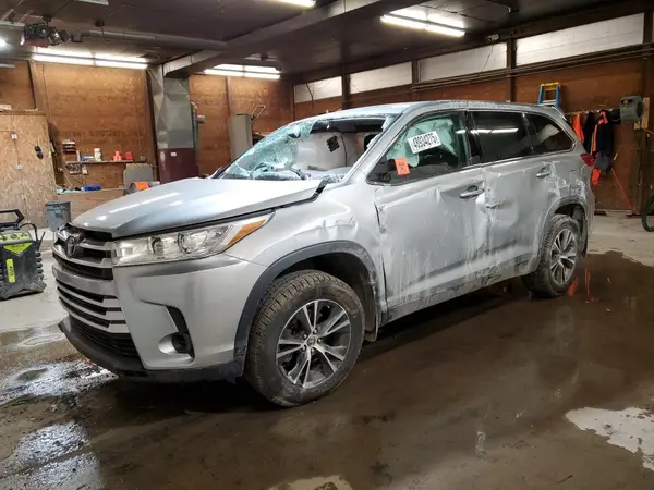 5TDBZRFH4KS956548 2019 TOYOTA HIGHLANDER - Image 1