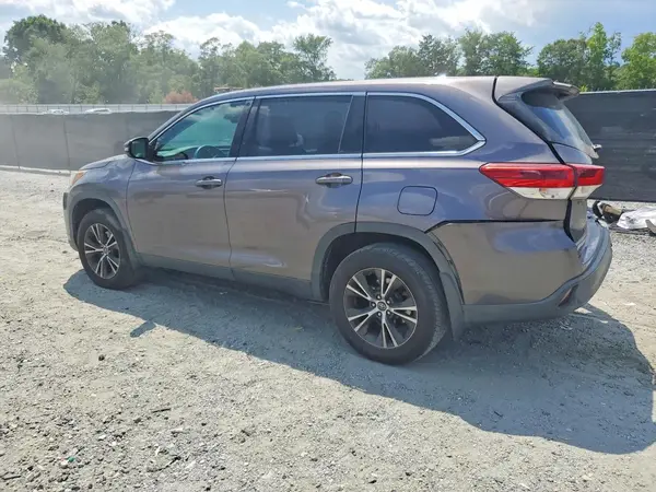 5TDBZRFH4KS961295 2019 TOYOTA HIGHLANDER - Image 2