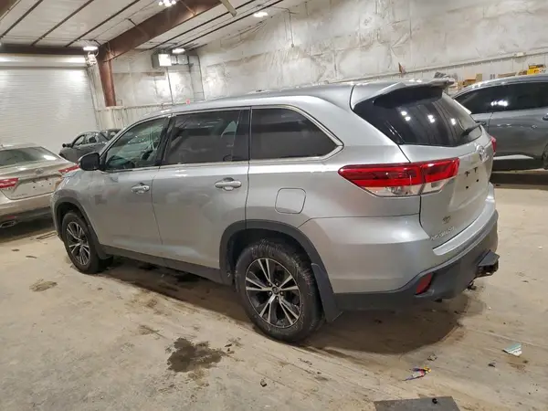 5TDBZRFH4KS972510 2019 TOYOTA HIGHLANDER - Image 2