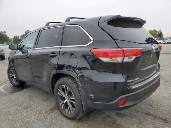 5TDBZRFH4KS973172 2019 TOYOTA HIGHLANDER - Image 2