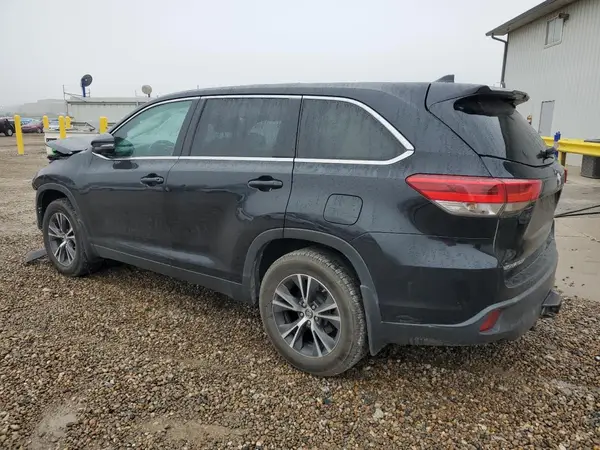 5TDBZRFH4KS987833 2019 TOYOTA HIGHLANDER - Image 2