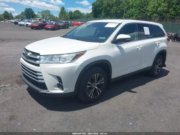 5TDBZRFH4KS987900 2019 TOYOTA HIGHLANDER - Image 2