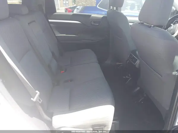 5TDBZRFH4KS987900 2019 TOYOTA HIGHLANDER - Image 8