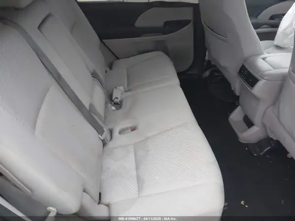 5TDBZRFH4KS997648 2019 TOYOTA HIGHLANDER - Image 7