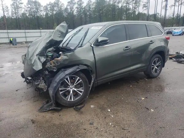5TDBZRFH5HS422385 2017 TOYOTA HIGHLANDER - Image 1