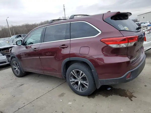 5TDBZRFH5HS423777 2017 TOYOTA HIGHLANDER - Image 2