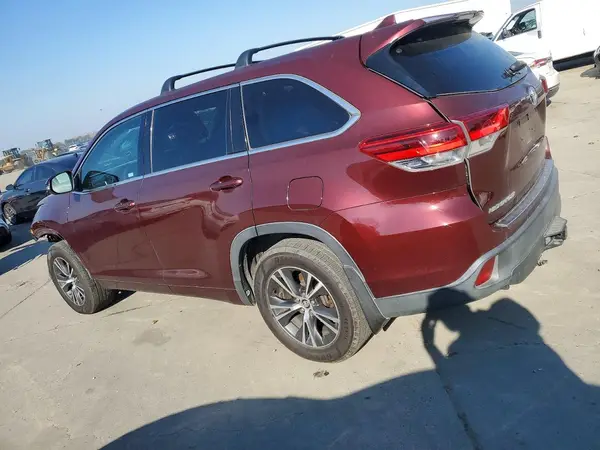 5TDBZRFH5HS431328 2017 TOYOTA HIGHLANDER - Image 2