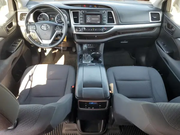 5TDBZRFH5HS451207 2017 TOYOTA HIGHLANDER - Image 8