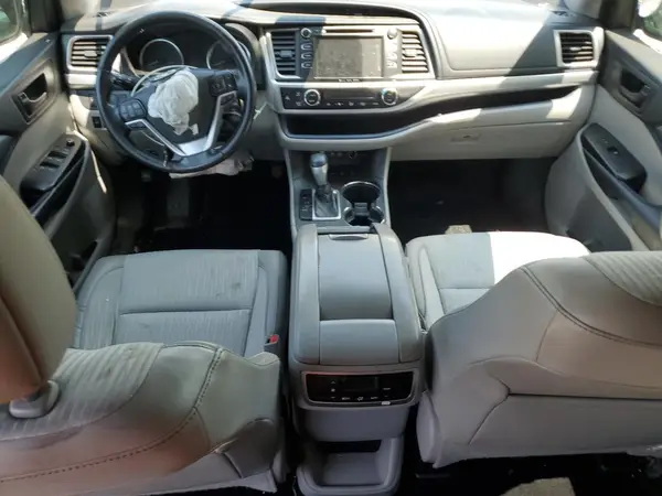 5TDBZRFH5HS481159 2017 TOYOTA HIGHLANDER - Image 8