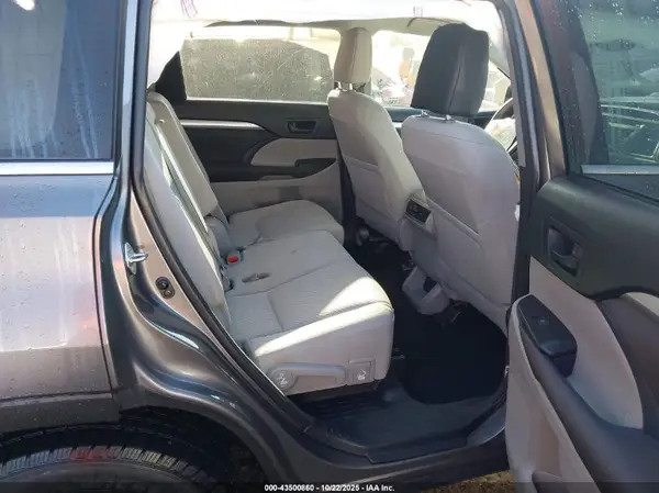 5TDBZRFH5JS487730 2018 TOYOTA HIGHLANDER - Image 8