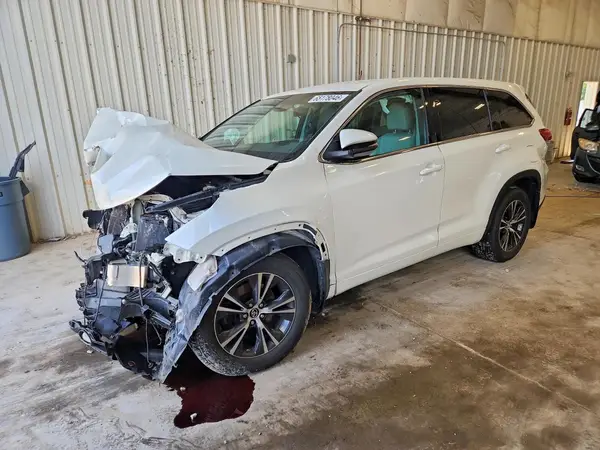 5TDBZRFH5JS494273 2018 TOYOTA HIGHLANDER - Image 1