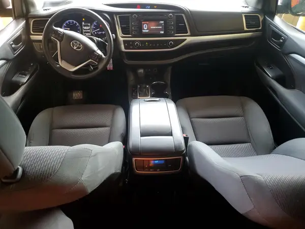 5TDBZRFH5JS808973 2018 TOYOTA HIGHLANDER - Image 8