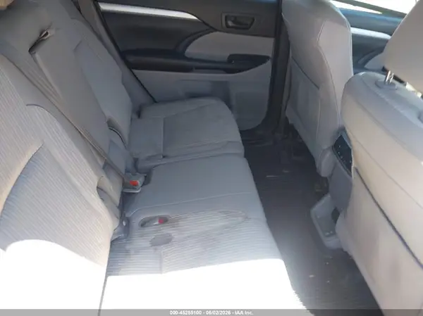 5TDBZRFH5JS815891 2018 TOYOTA HIGHLANDER - Image 8