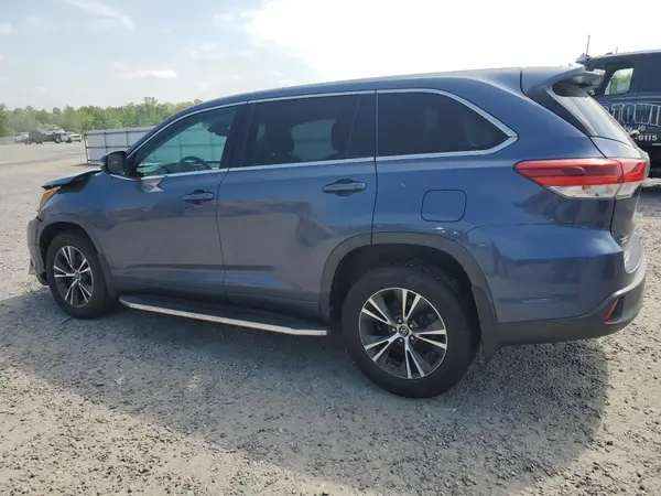 5TDBZRFH5JS848714 2018 TOYOTA HIGHLANDER - Image 2