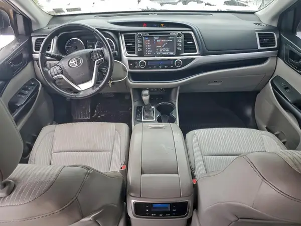 5TDBZRFH5JS872530 2018 TOYOTA HIGHLANDER - Image 8