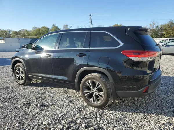 5TDBZRFH5JS897668 2018 TOYOTA HIGHLANDER - Image 2