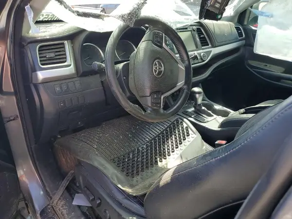 5TDBZRFH5JS902366 2018 TOYOTA HIGHLANDER - Image 8