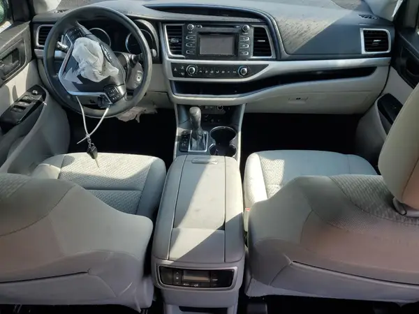 5TDBZRFH5KS707188 2019 TOYOTA HIGHLANDER - Image 8