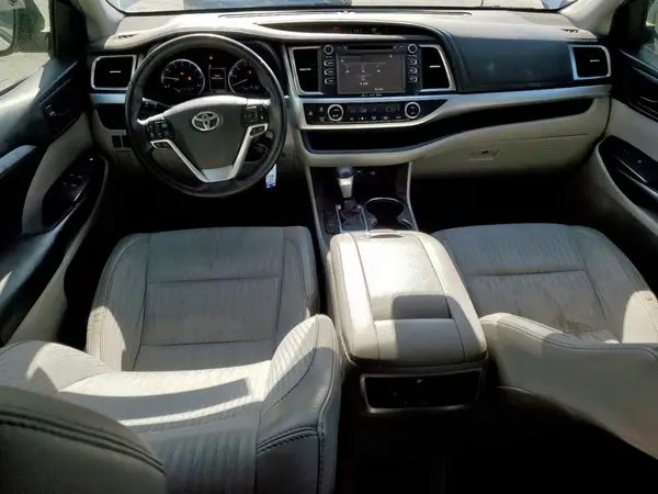 5TDBZRFH5KS708731 2019 TOYOTA HIGHLANDER - Image 8