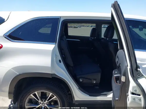 5TDBZRFH5KS716313 2019 TOYOTA HIGHLANDER - Image 8