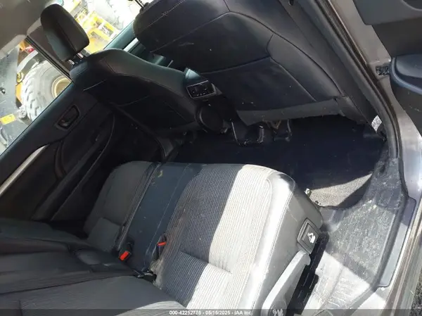 5TDBZRFH5KS722354 2019 TOYOTA HIGHLANDER - Image 8