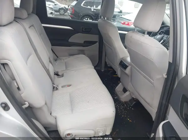 5TDBZRFH5KS734634 2019 TOYOTA HIGHLANDER - Image 8