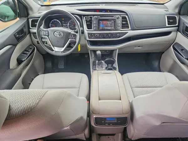 5TDBZRFH5KS735590 2019 TOYOTA HIGHLANDER - Image 8