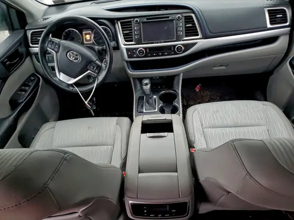 5TDBZRFH5KS741311 2019 TOYOTA HIGHLANDER - Image 8