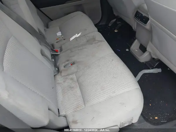 5TDBZRFH5KS746704 2019 TOYOTA HIGHLANDER - Image 8