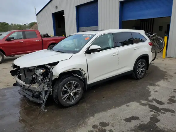 5TDBZRFH5KS918536 2019 TOYOTA HIGHLANDER - Image 1