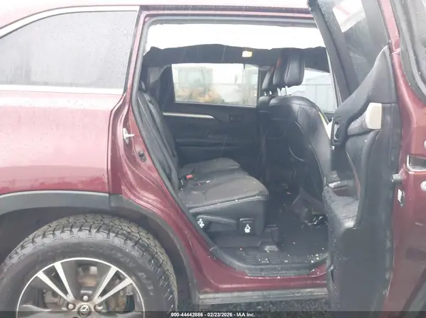 5TDBZRFH5KS921128 2019 TOYOTA HIGHLANDER - Image 8