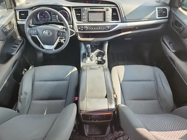 5TDBZRFH5KS933313 2019 TOYOTA HIGHLANDER - Image 8