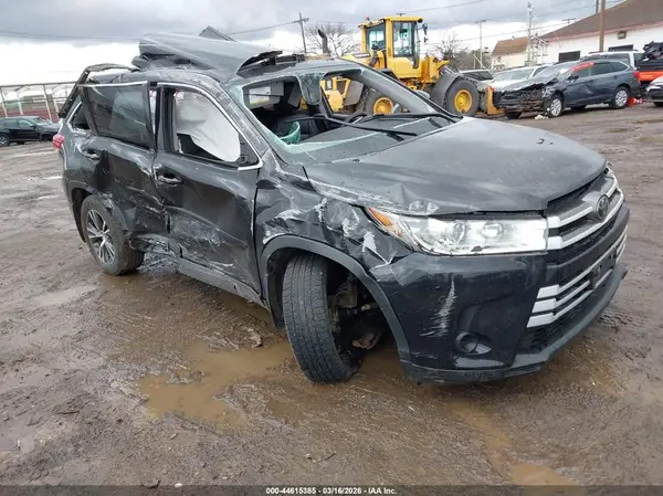 5TDBZRFH5KS942738 2019 TOYOTA HIGHLANDER - Image 1